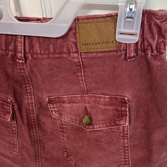 American Eagle Outfitters Maroon Corduroy Skirt. Size 4. Stretch - Picture 5 of 7